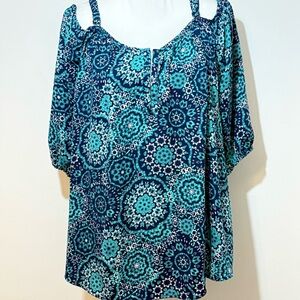 Torrid Medallion Print Cold Shoulder Blouse Blue Teal Boho Peasant Top Size 2/2X